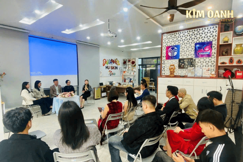Khóa học giao tiếp và thuyết trình Hải Phòng
