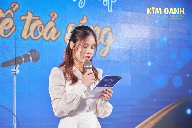 Muốn học MC thì làm ngành gì? - Ngành ngôn ngữ