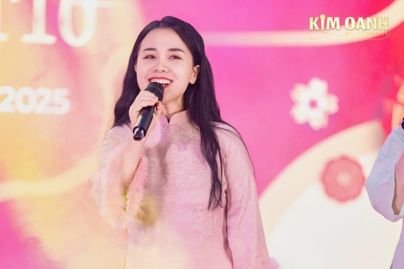 Làm MC lương bao nhiêu