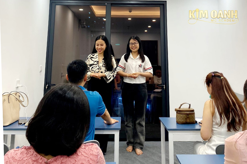 Lớp học MC chuyên nghiệp tại Hải Phòng