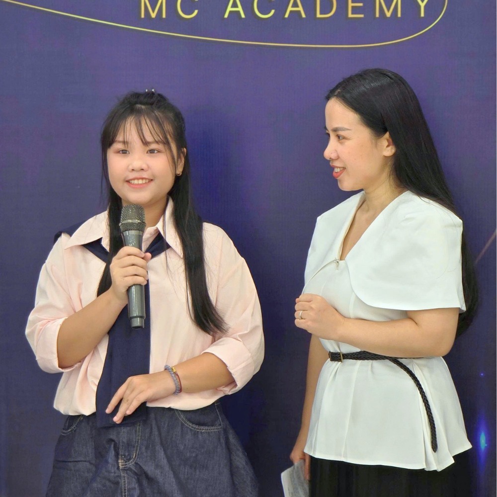 cách giúp trẻ hết nhút nhất